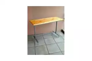 Стол деревянный, на плитку со штырями